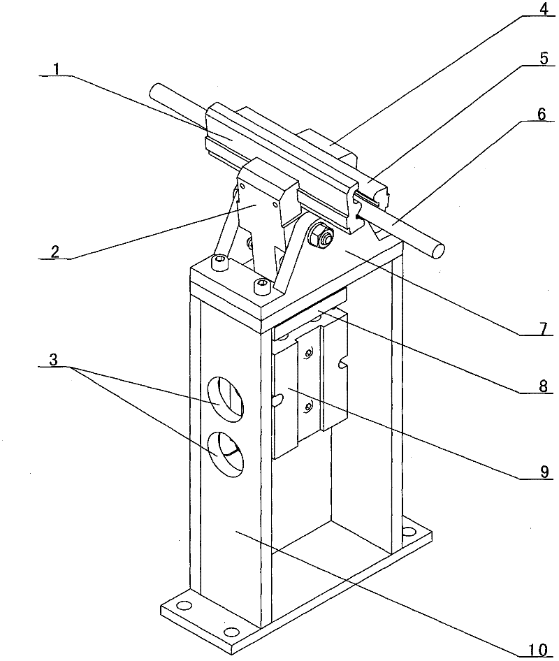 A centering clamping device for crystal material processing