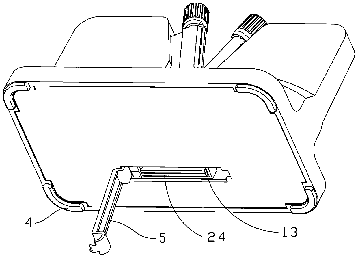 Sharpening blade and sharpener using sharpening blade