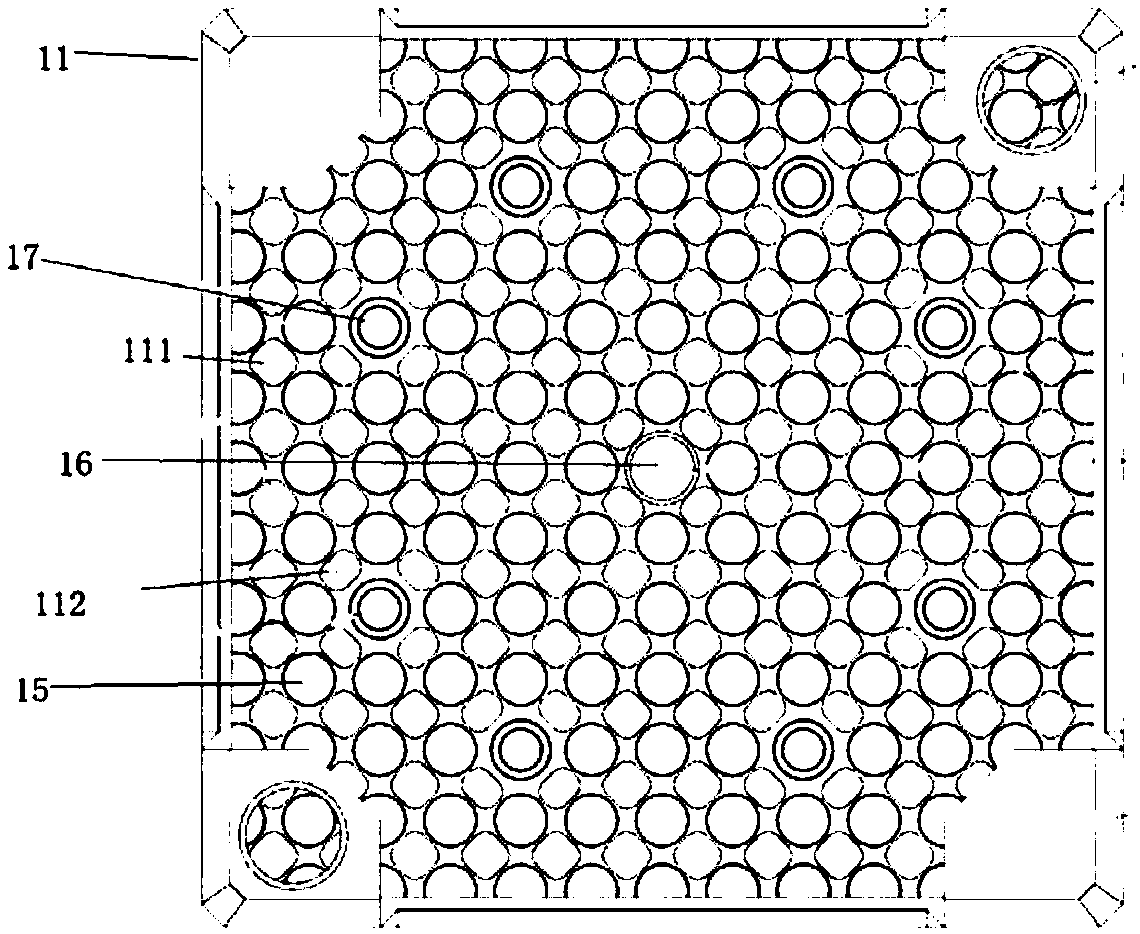 Fuel assembly, bottom device thereof, and lower tube seat applied to bottom device