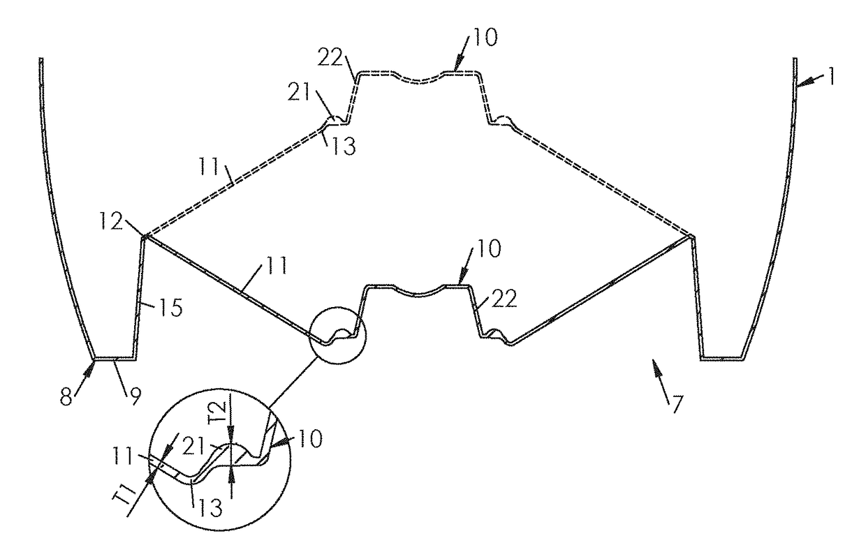 Container provided with an invertible diaphragm and a central portion of greater thickness