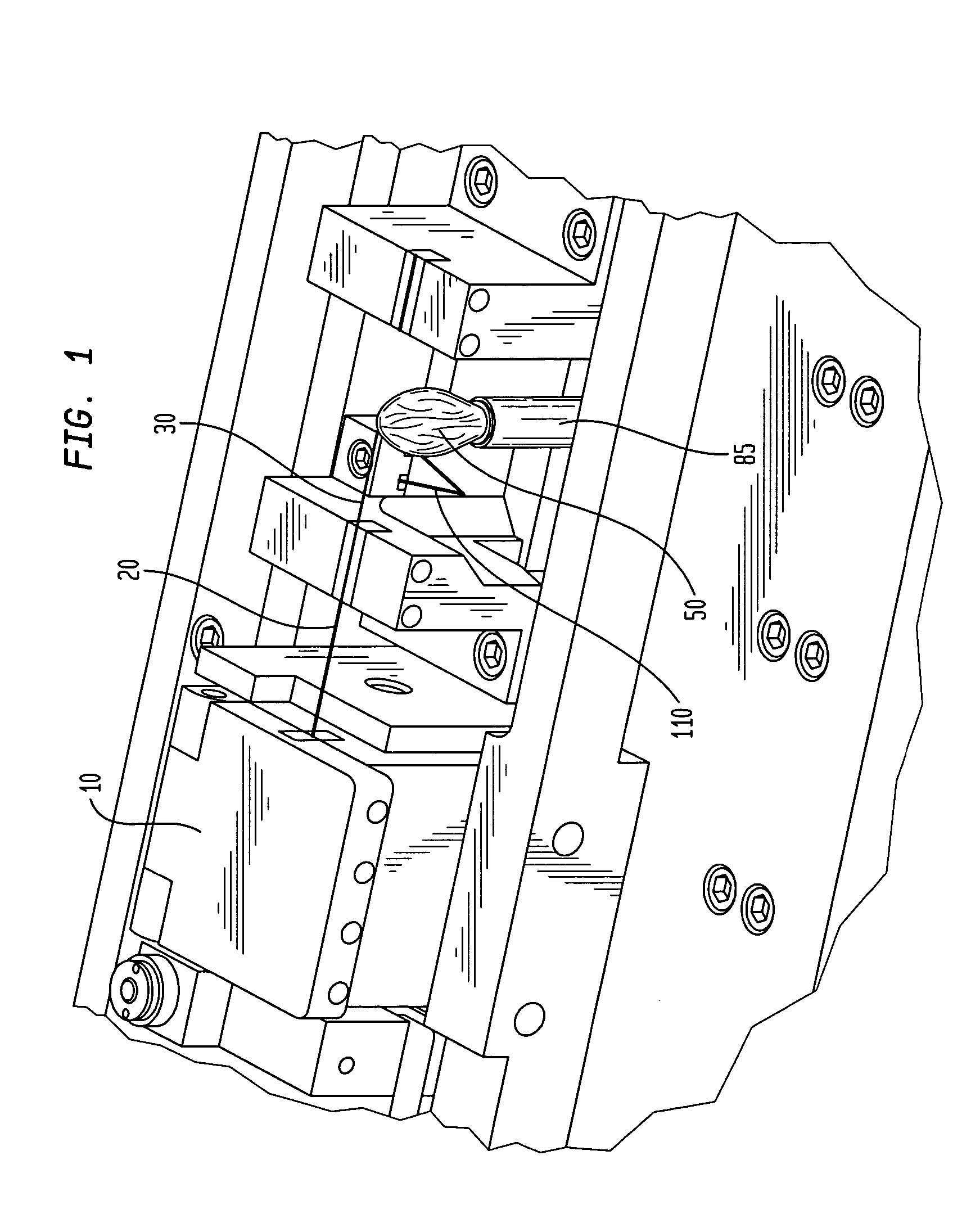 Method and apparatus for forming low optical loss splices