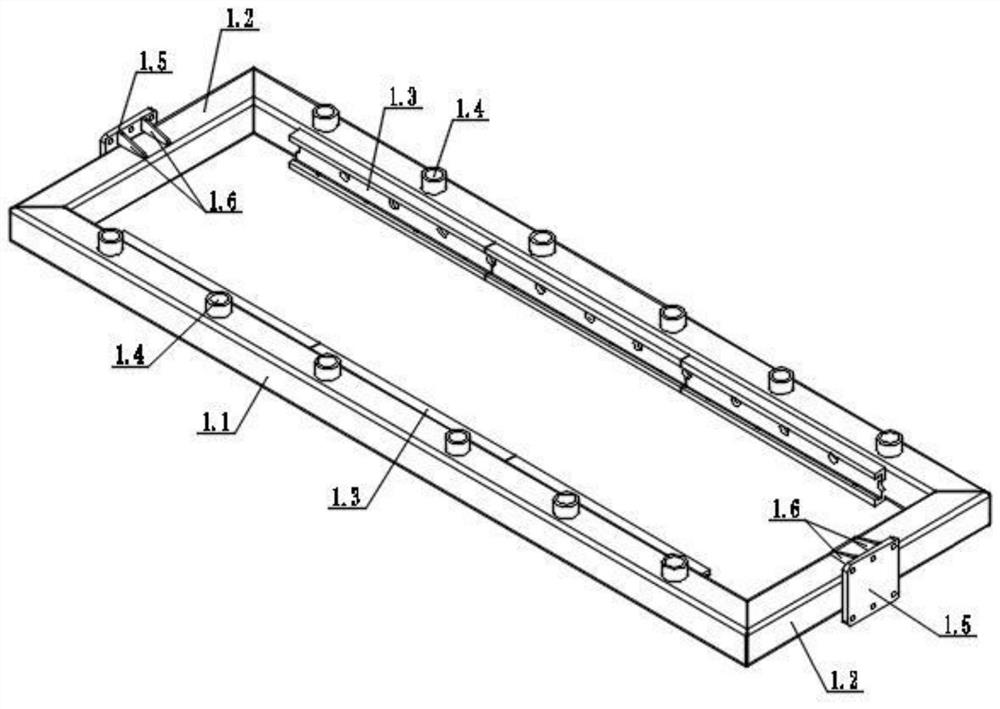 Railway vehicle traction beam assembling and welding tool