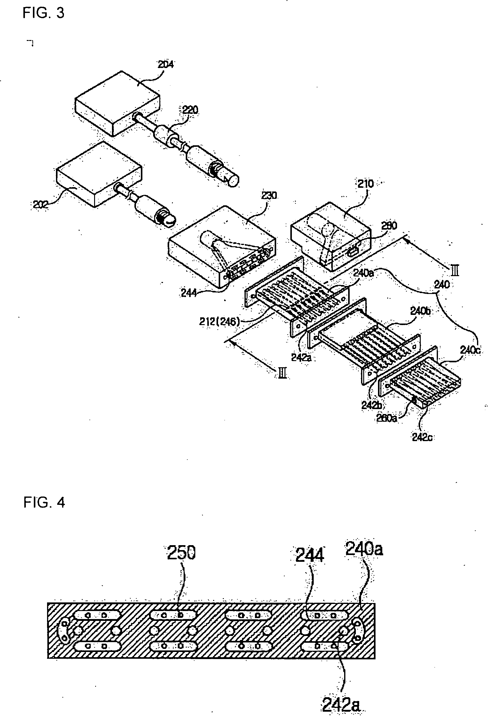 Nozzle for spraying sublimable solid particles entrained in gas for cleaning surface and method of cleaning surface using the same