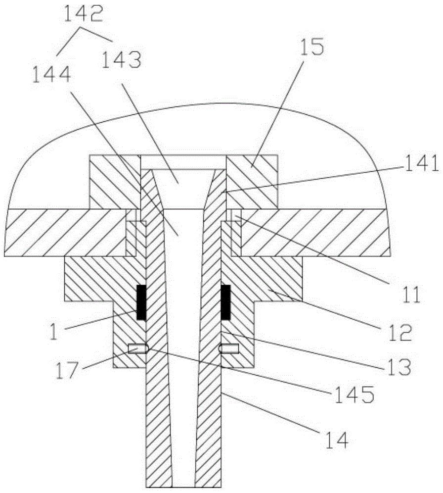 Angle-adjustable multi-nozzle device with lifting devices