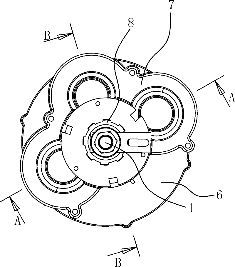 Centrifugal clutch and electric vehicle gear-shifting drive hub with same