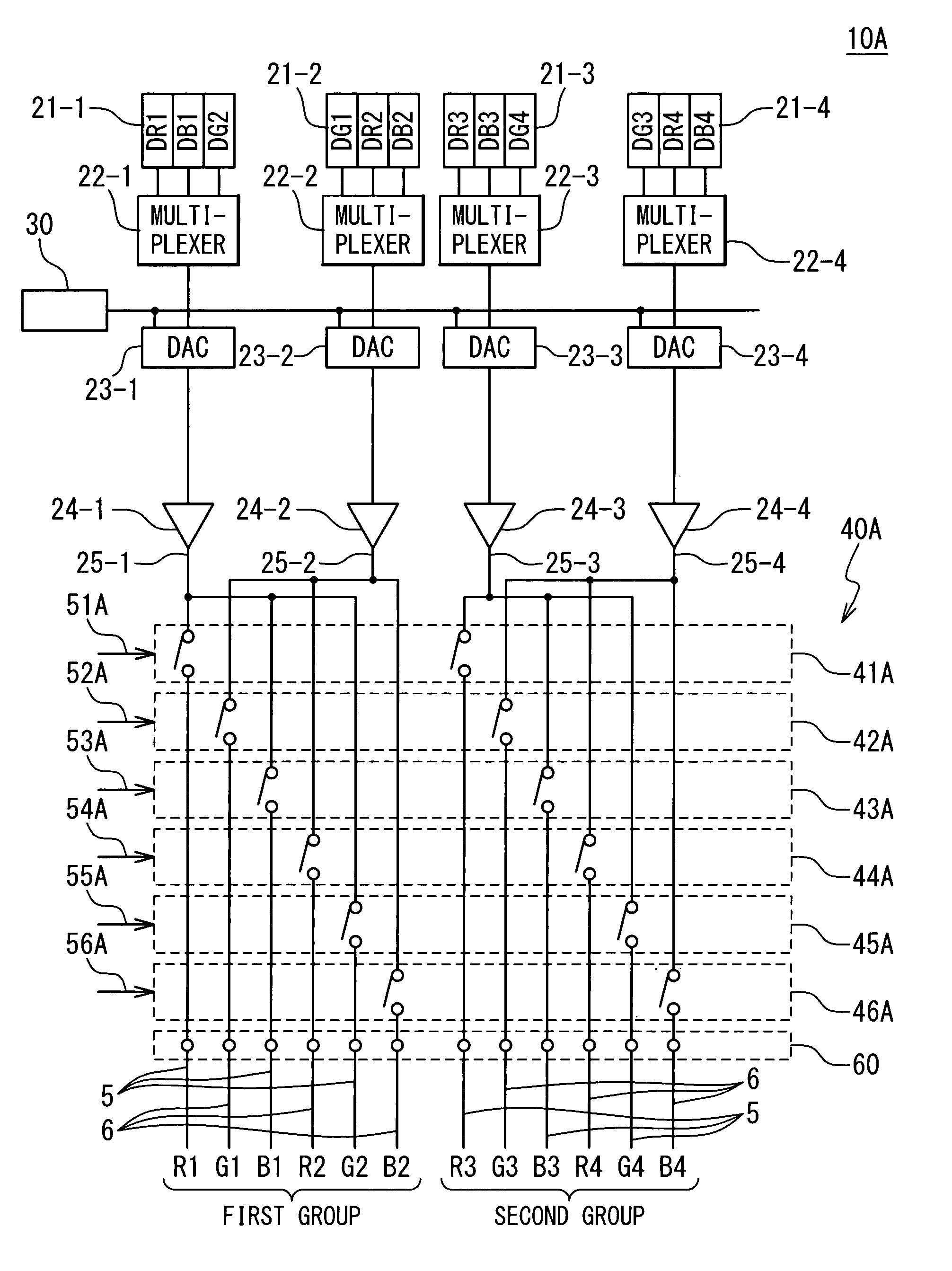 Displaying apparatus using data line driving circuit and data line driving method