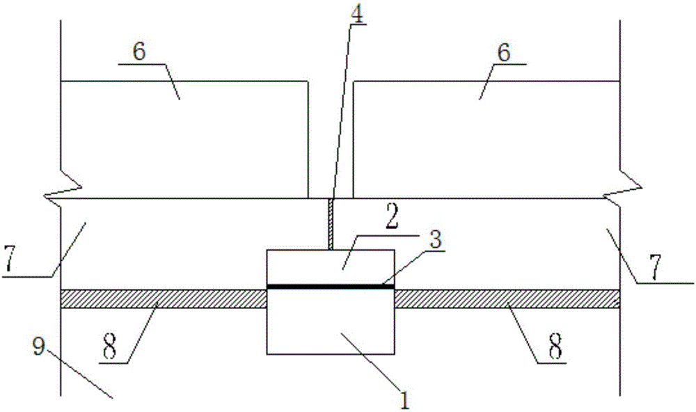 Inter-bearing rail beam limit structure of single-line section of middle-low speed magnetic levitation traffic engineering low-arranged line