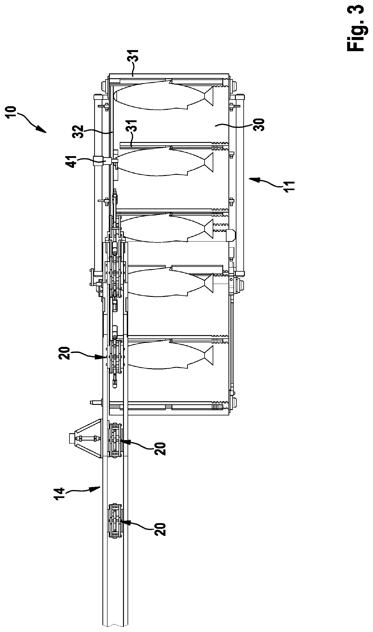 Transporting station and method for transporting fish in a transporting direction, which is transverse to their longitudinal extent, and fish-processing machine having such a transporting station