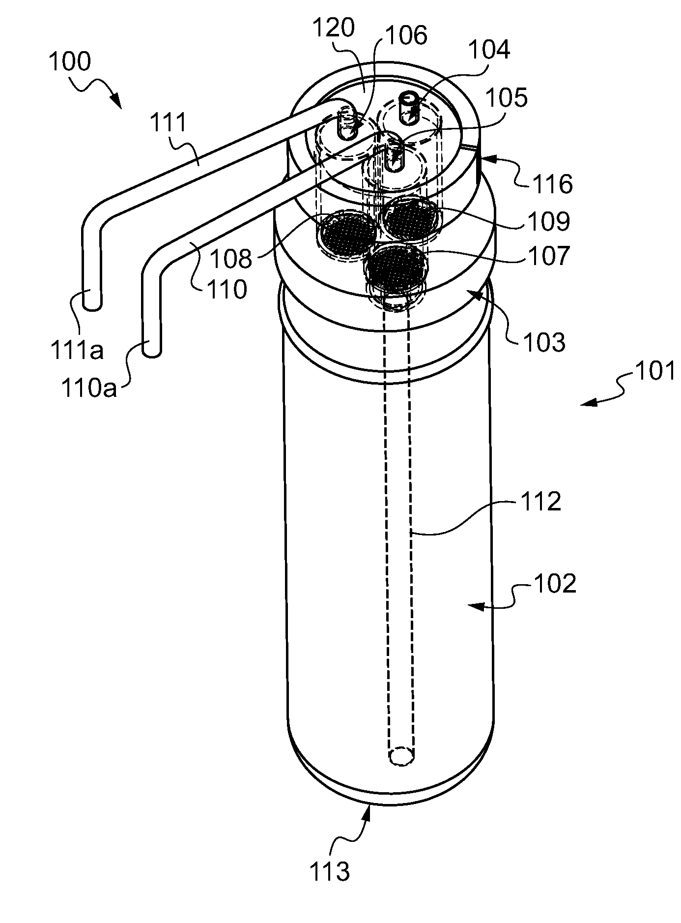 Tank with an integral filter and beverage dispensing appliance comprising such a tank