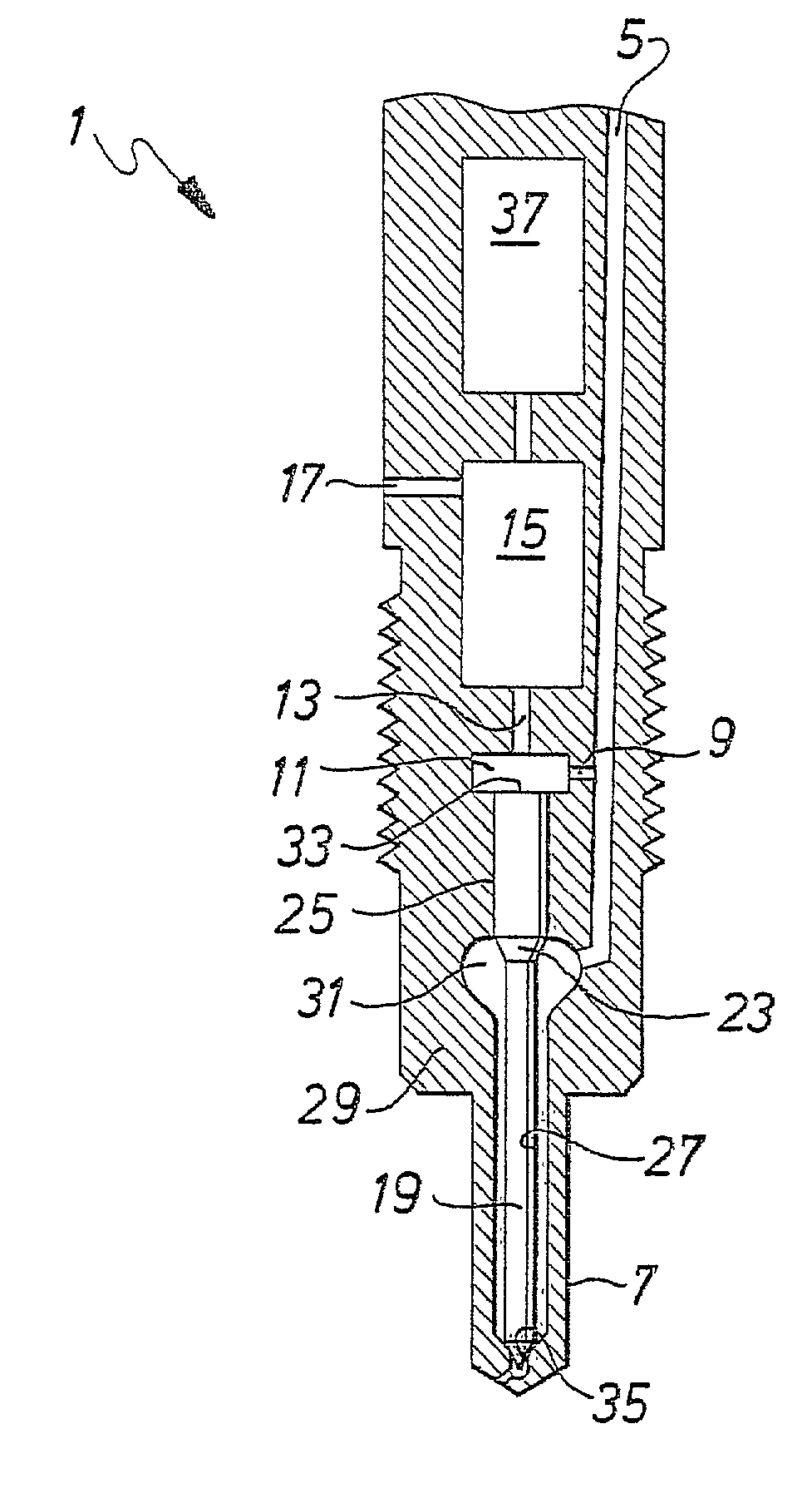 Control valve for an injector of a fuel Injection system for internal combustion engines with pressure amplification in the control chamber