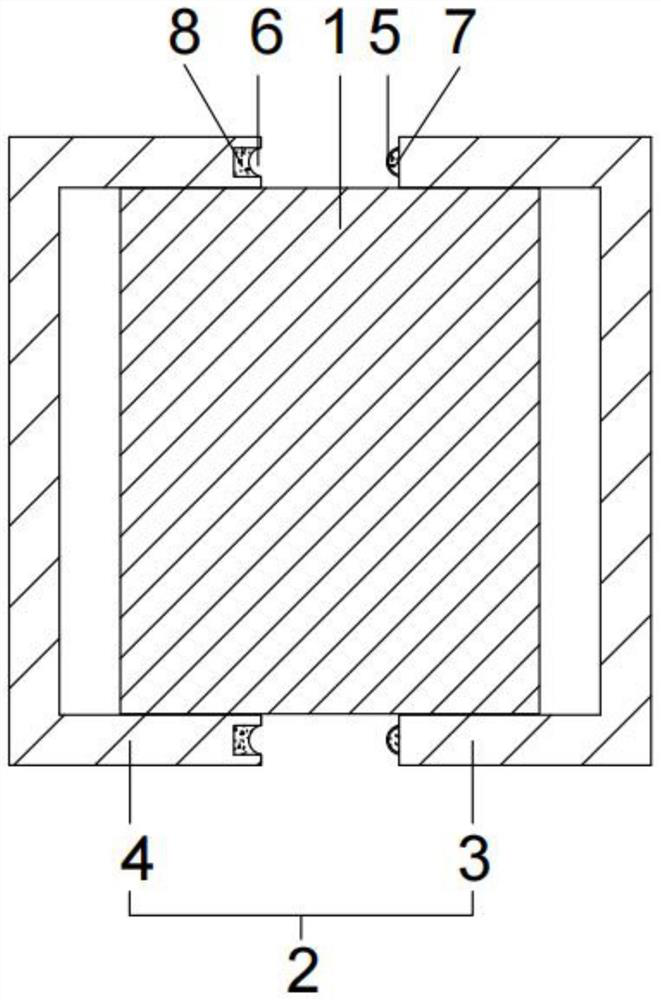Corrosion-resistant and weather-resistant glass bottle and preparation method thereof