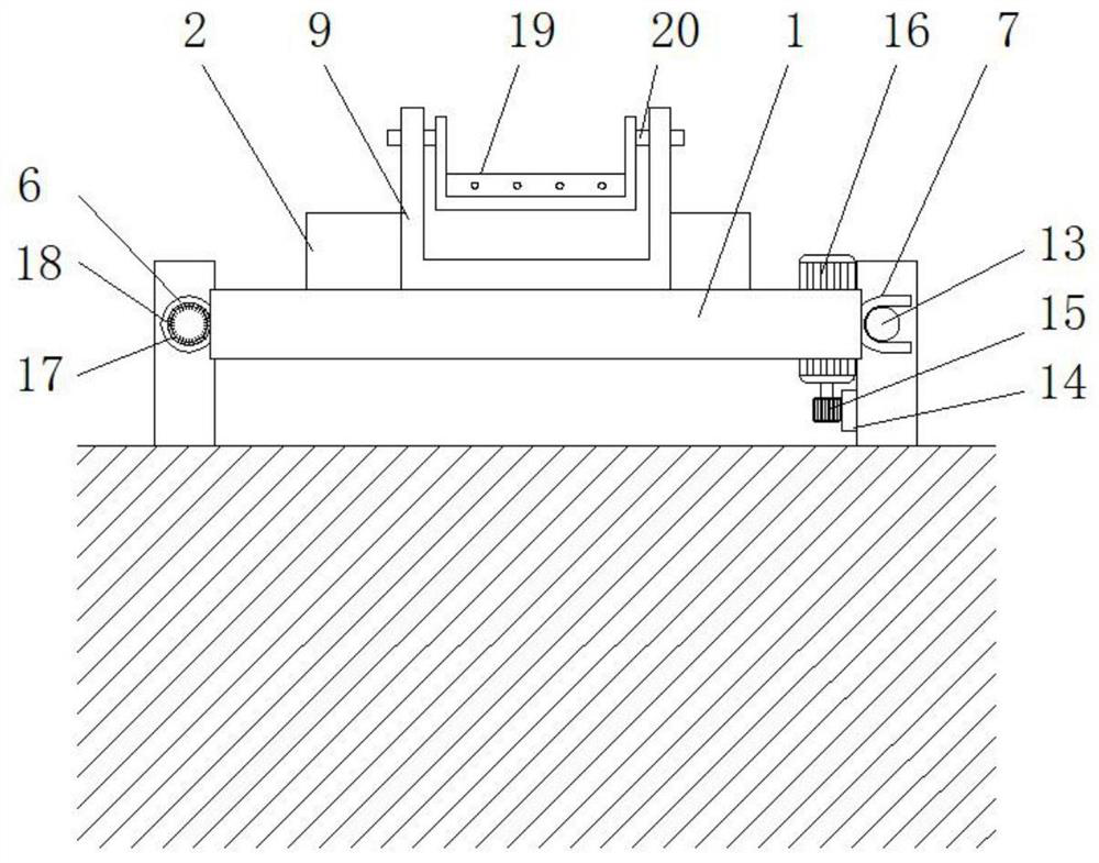 Automatic crawling device for magnetic powder detection by cross magnet yoke method