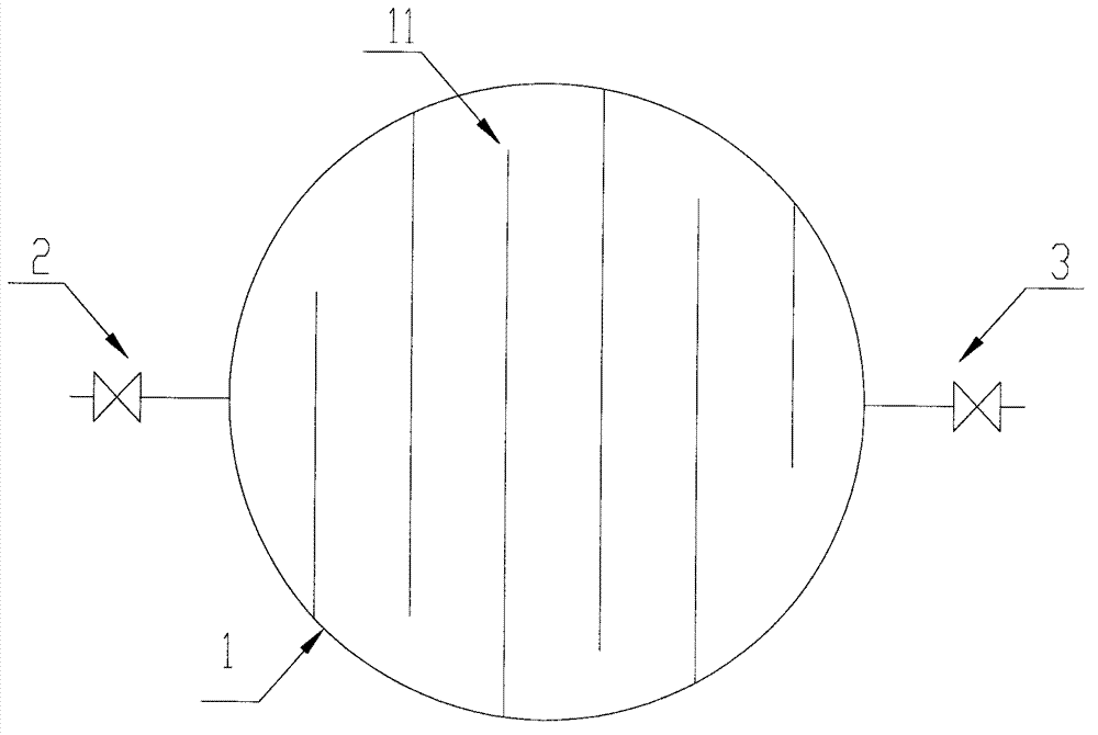 On-line pipeline deaeration device and deaeration process