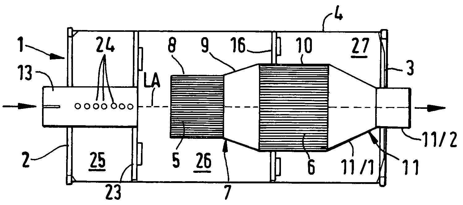 Combination exhaust gas post treatment/muffler device in the exhaust gas section of an internal combustion engine