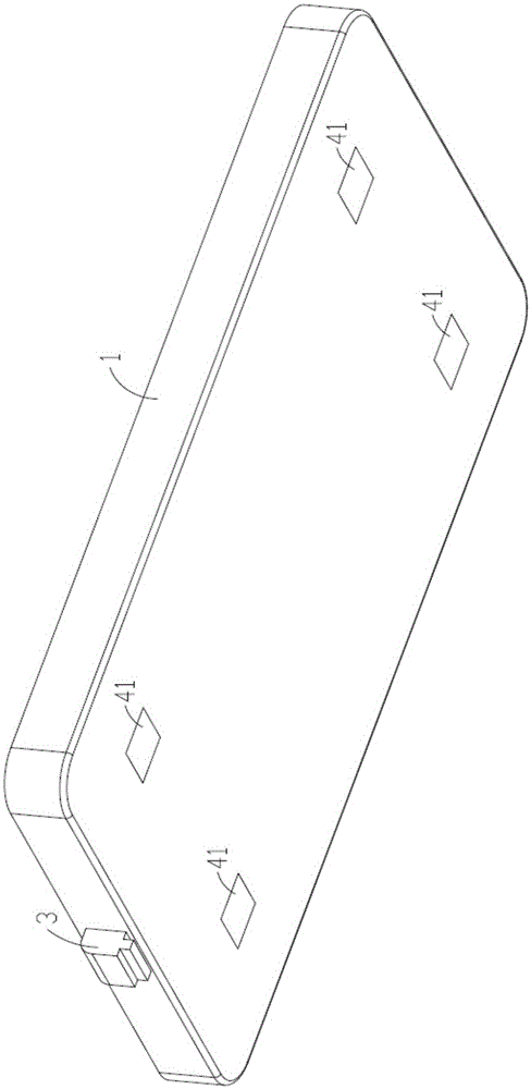 Micro conducting device and self-charging device with micro conducting device