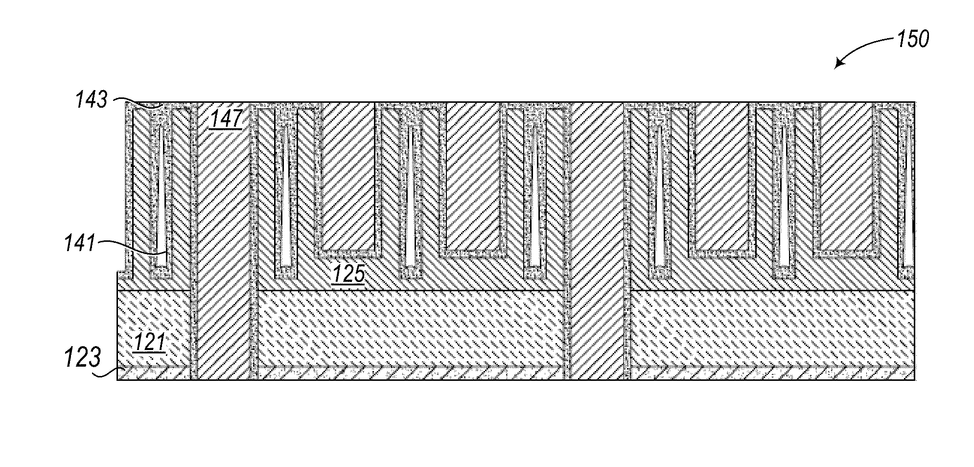 Trench interconnect having reduced fringe capacitance