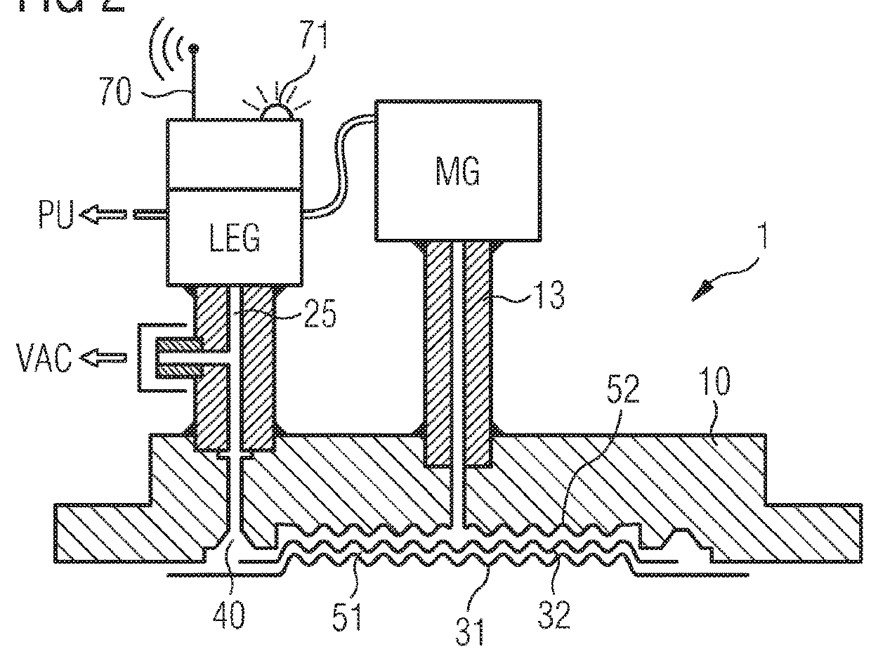 Diaphragm seal assembly with evacuated double diaphragm and vacuum monitoring