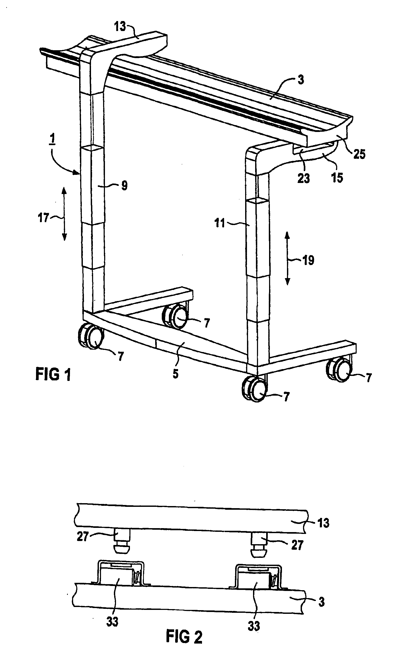 Medical examination/treatment system with multiple patient beds, and transport carriage therefor