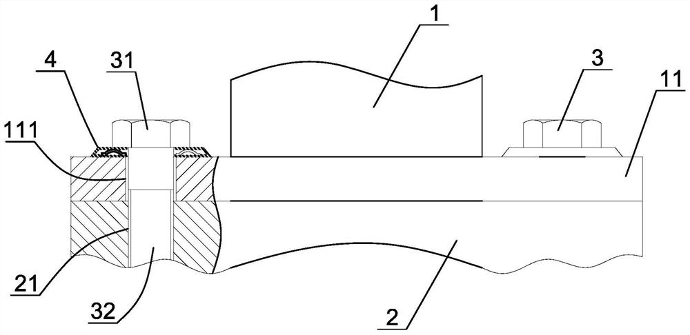 Anti-loose anti-bending automatic compensation fastening bolt structure of large clean energy equipment