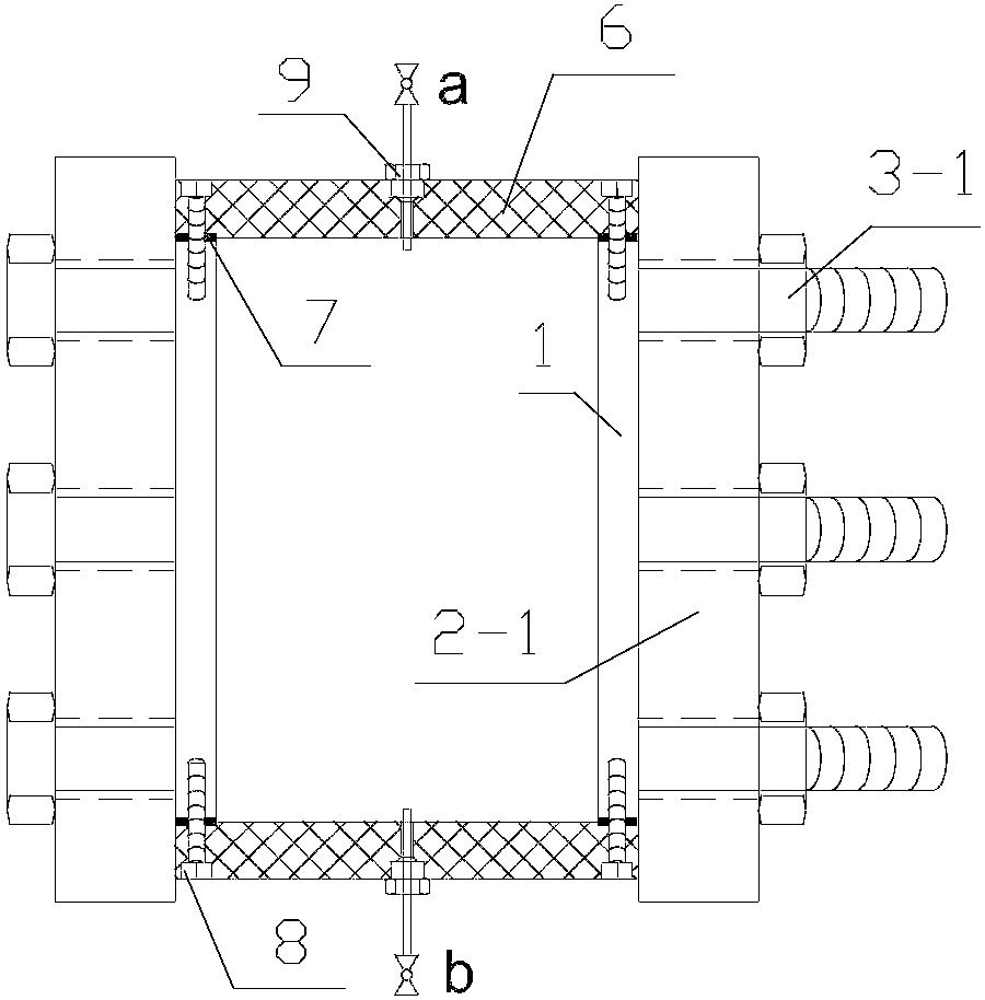 Test device and method for evaluating anti-cracking sensitivity of pipeline steel in acid environment