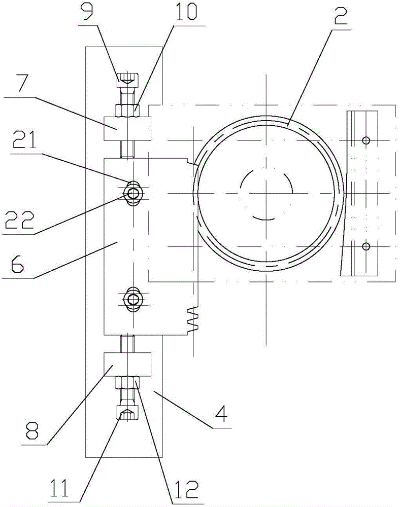 Synchronous tension regulating device of slitting line