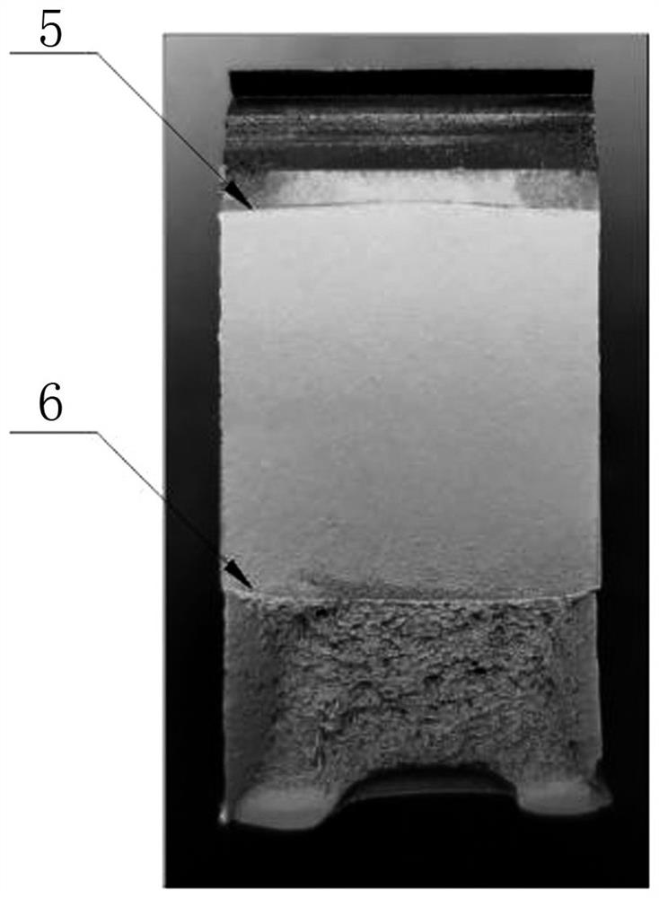 Crack length measuring and calculating method based on curvature correction principle