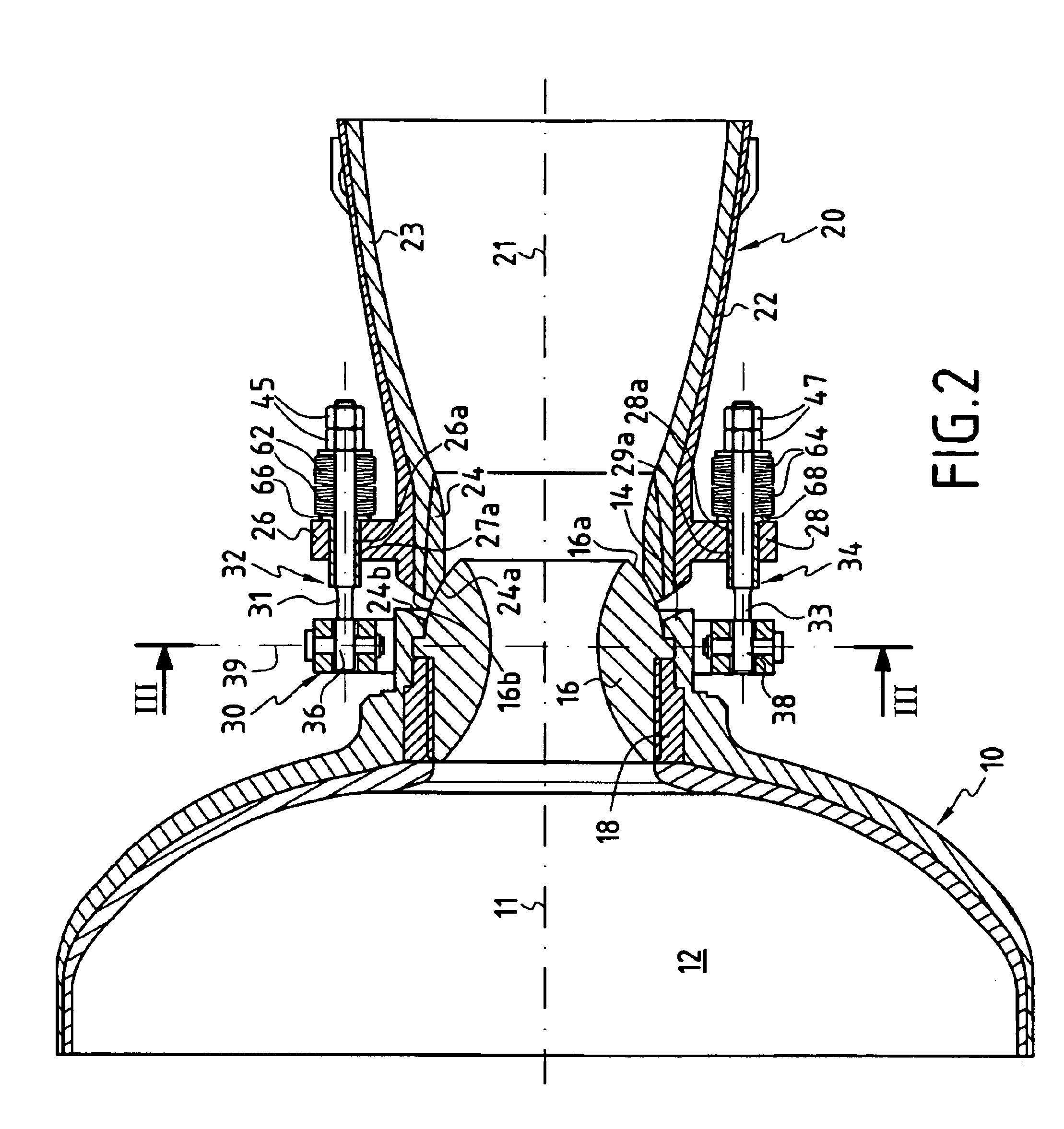 Rocket engine nozzle that is steerable by means of a moving diverging portion on a cardan mount