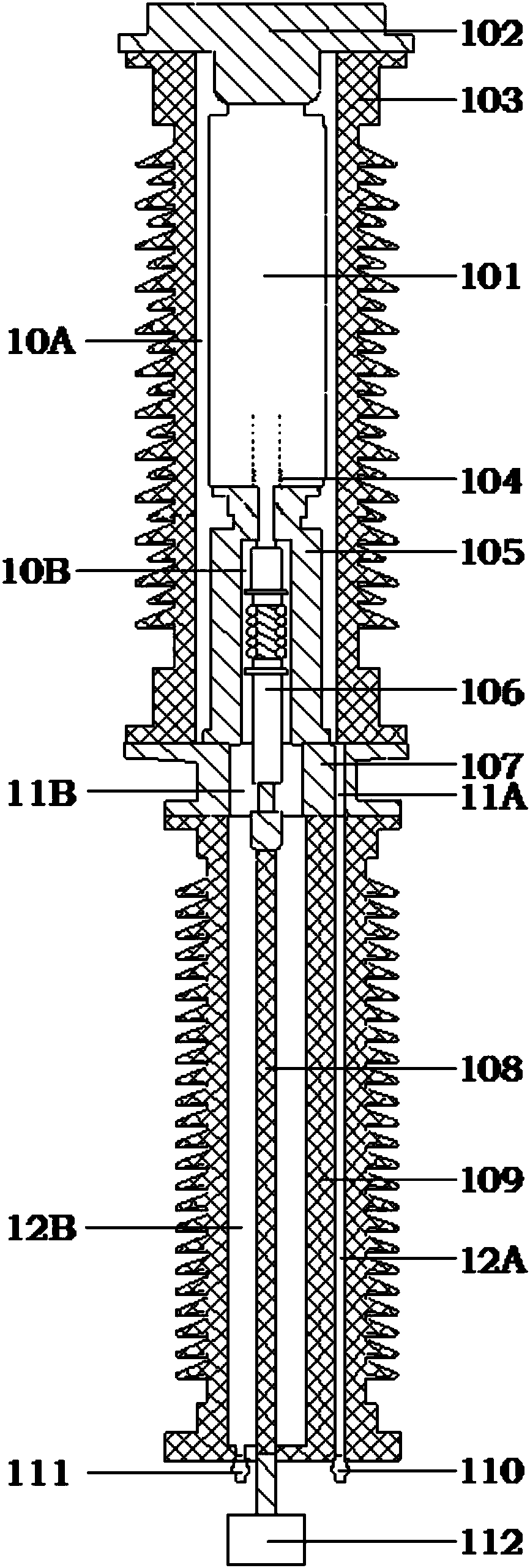 Dual air chamber high voltage vacuum circuit breaker