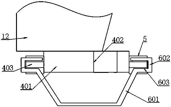 A range hood with manual fire extinguishing function