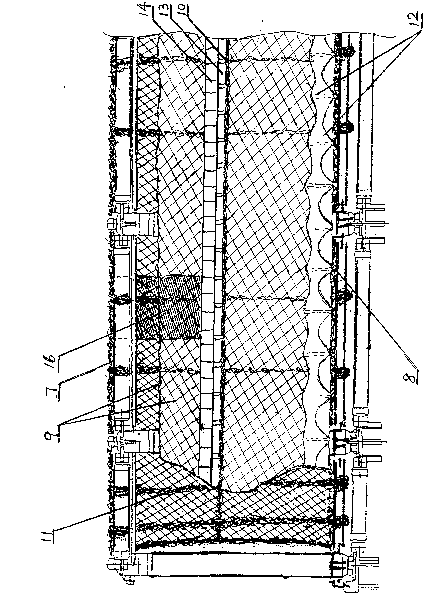 Ecological breeding net cage for cocultivation of sea cucumbers and sea urchins