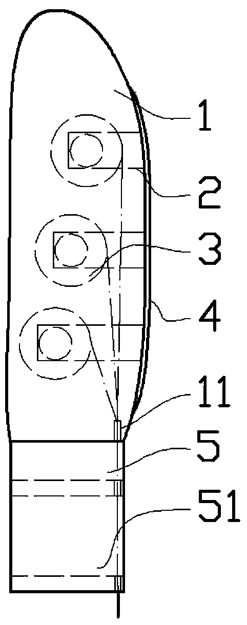 Multiple strand combing weft shuttle