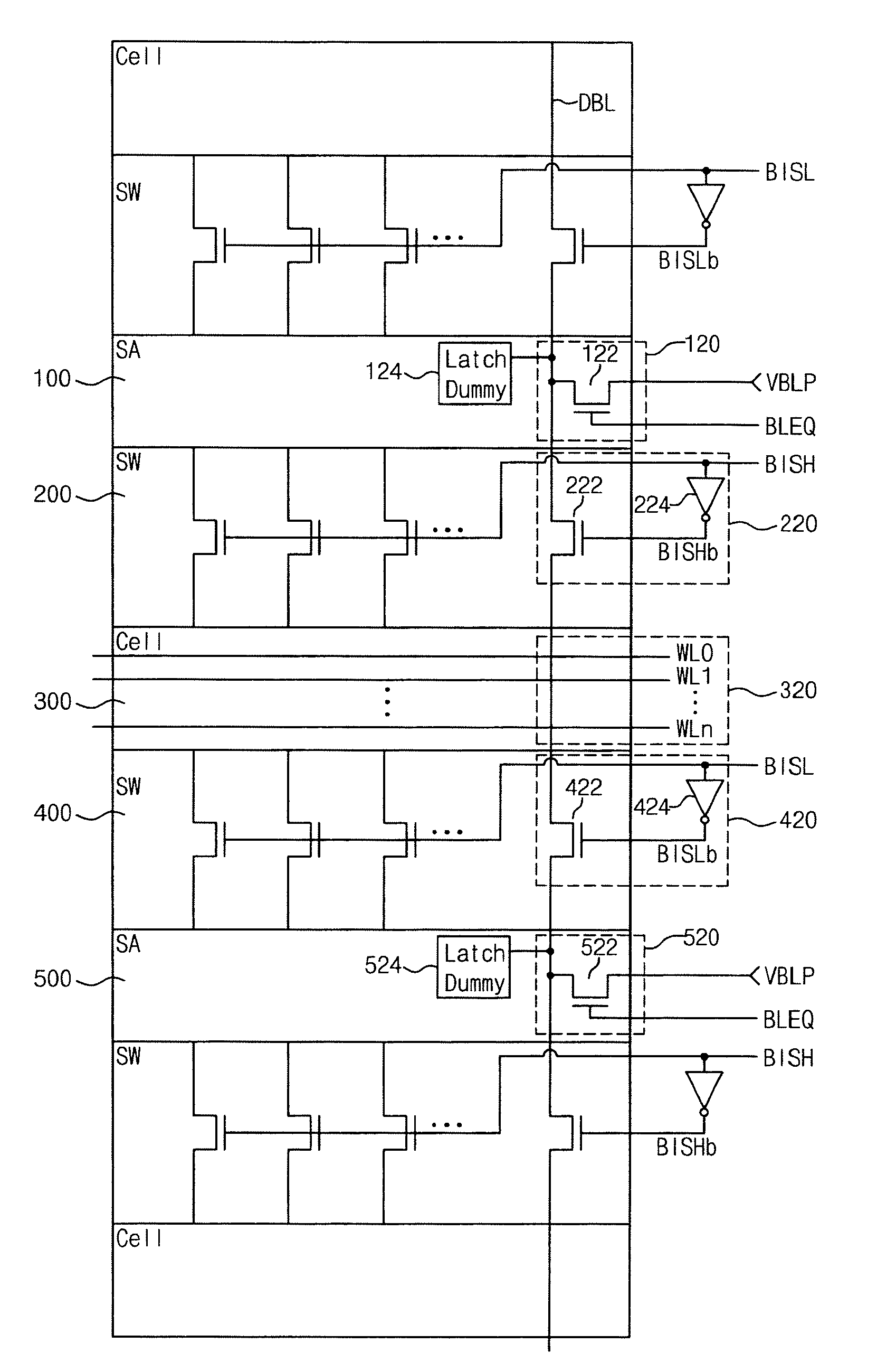 Semiconductor memory device maintaining word line driving voltage