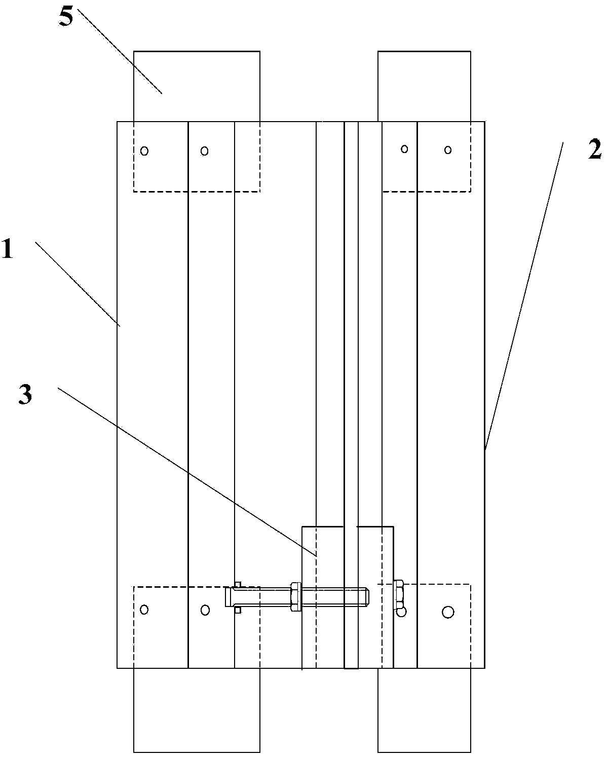 Bird nest building preventing shielding device for distribution line isolating switch