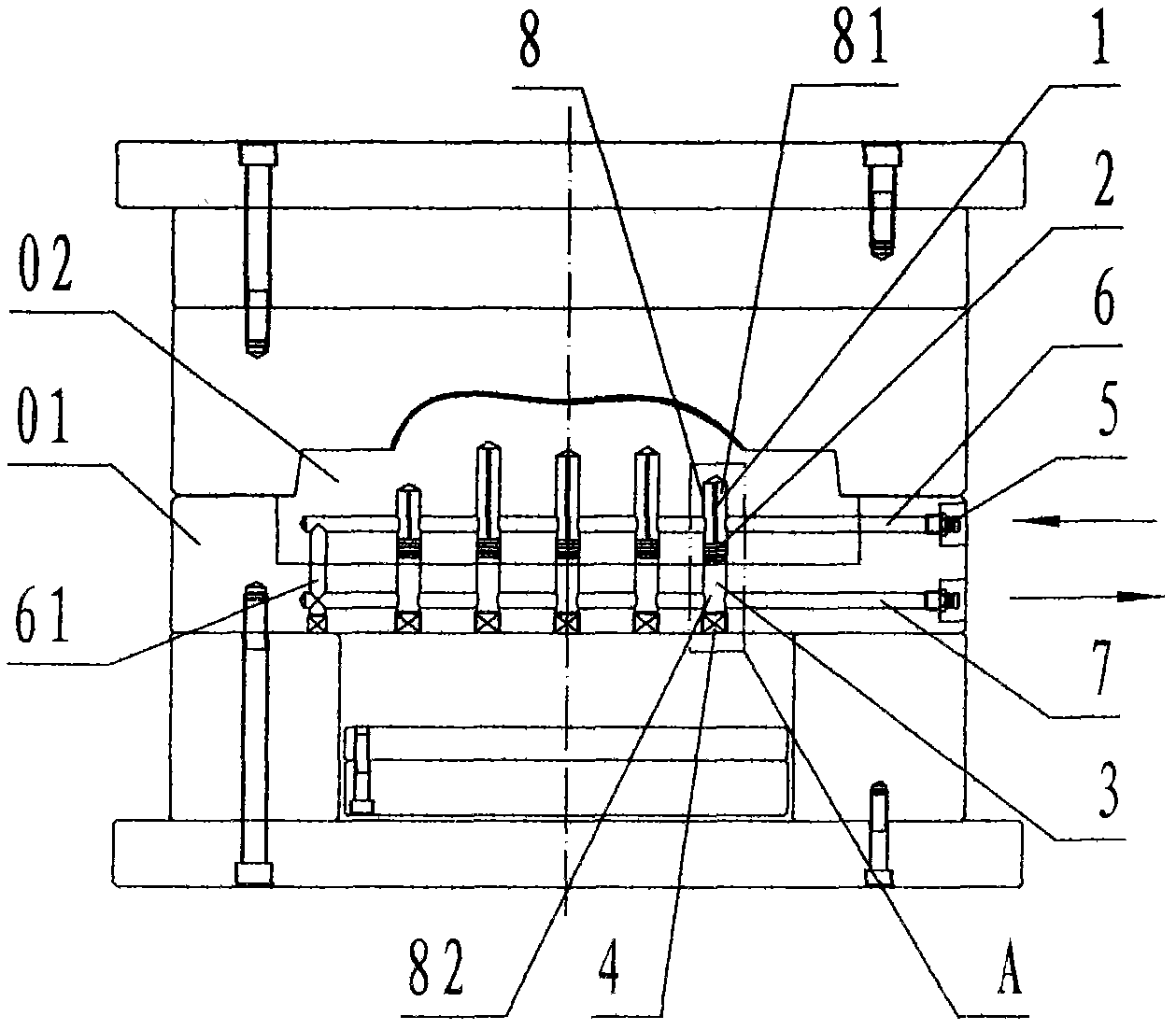 Circuit device of injection mold with single-side inlet and outlet cooling water