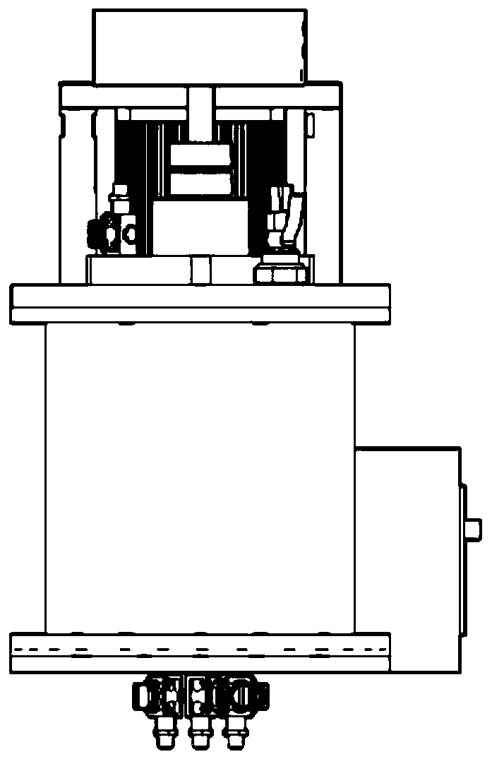 Water treatment device and method for reinforcing ozone mass transfer and oxidation process