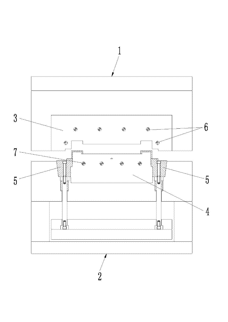 An injection mold without draft and an injection molding method using the same