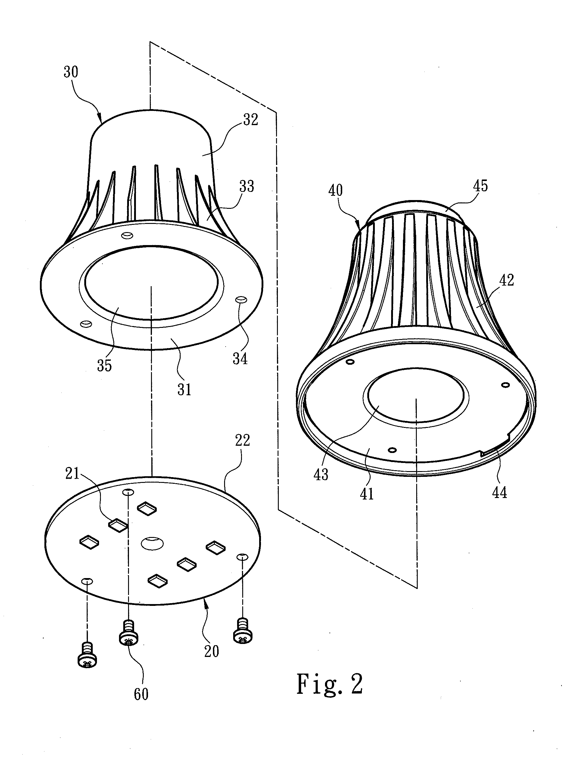 Light emitting diode bulb structure for enhancing heat dissipation efficiency
