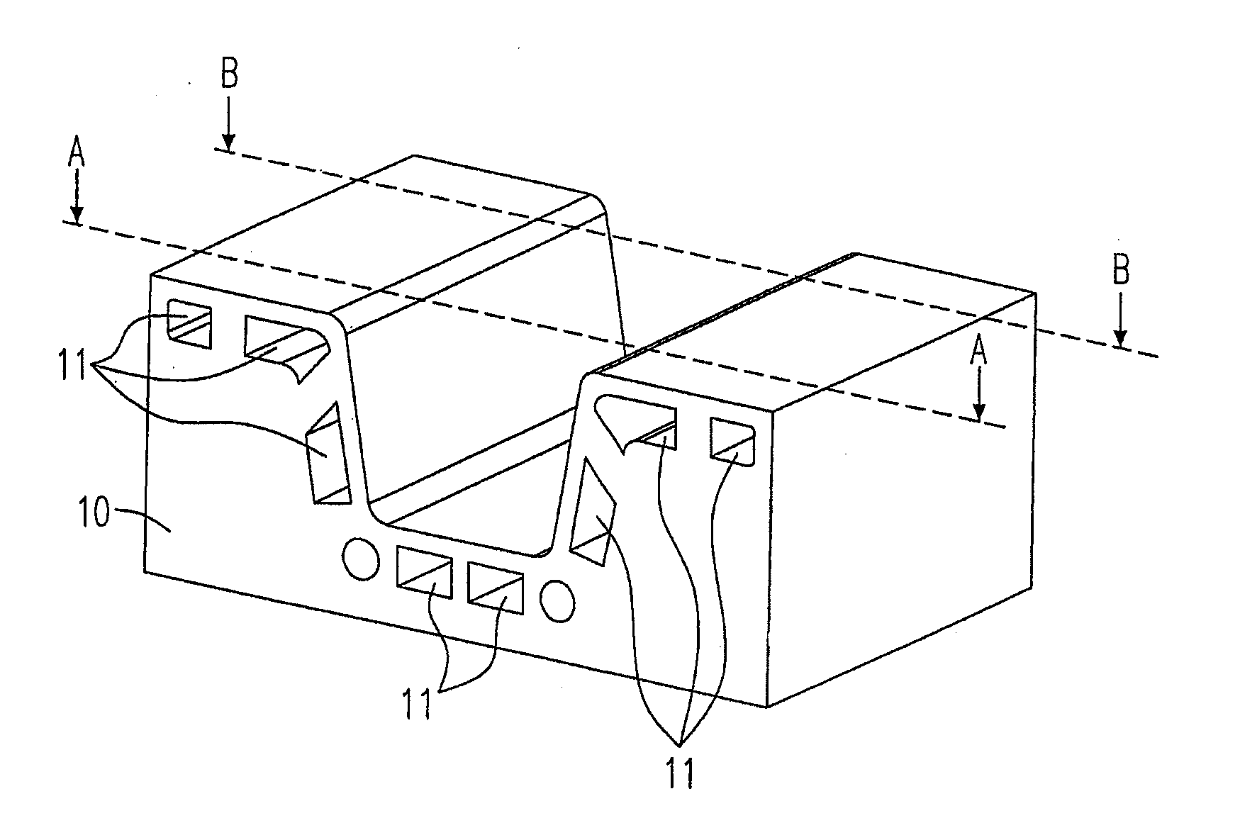 Mold and method for sectionally adjusting cooling efficiency of the mold