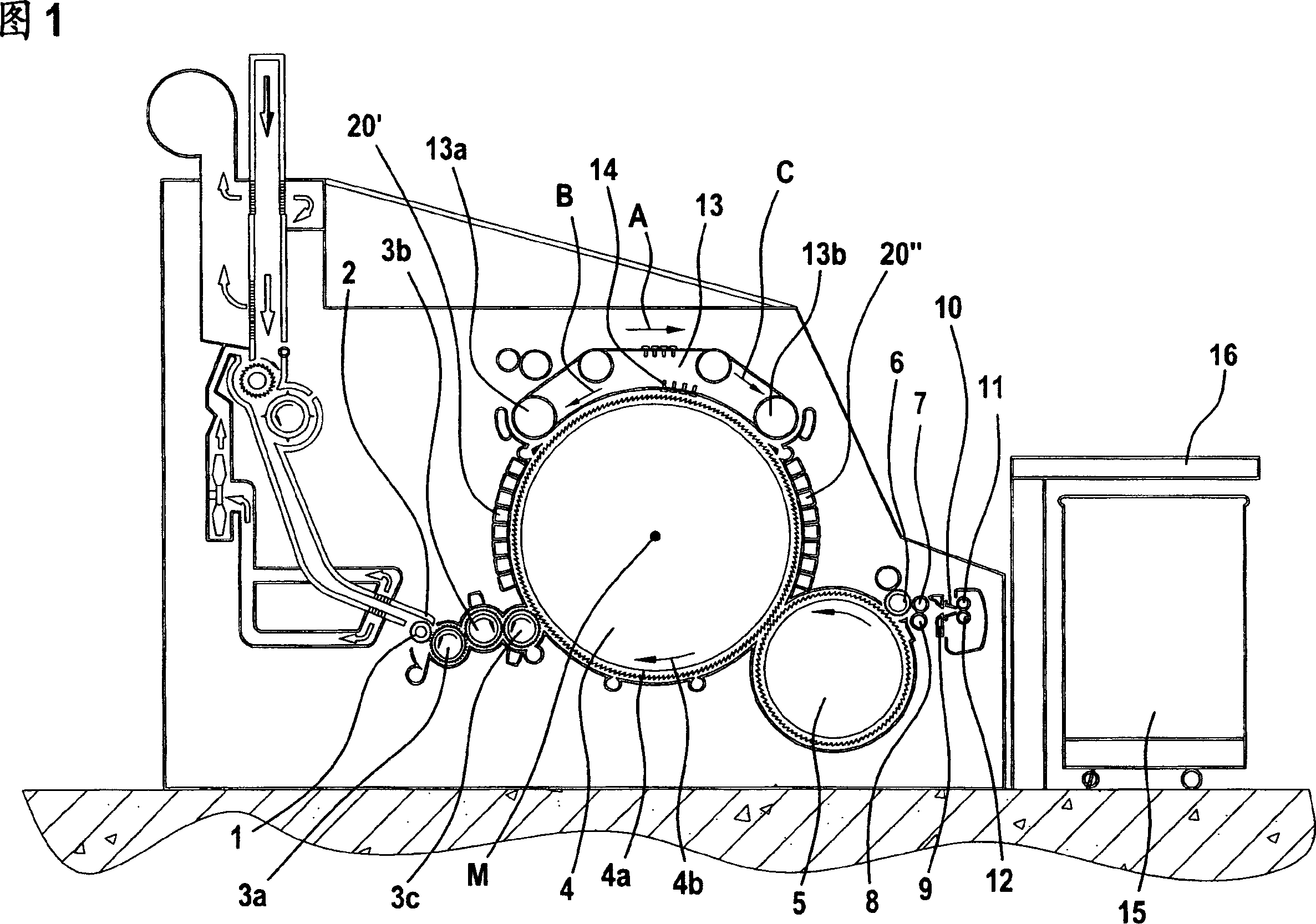 Device on the spinning preparation machine for monitoring and/or adjusting clearance of parts