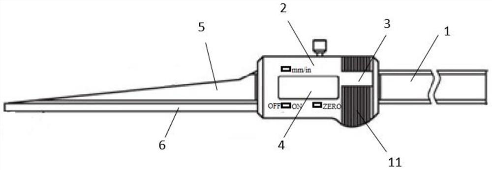 Digital display feeler gauge for measuring small aperture and working method thereof