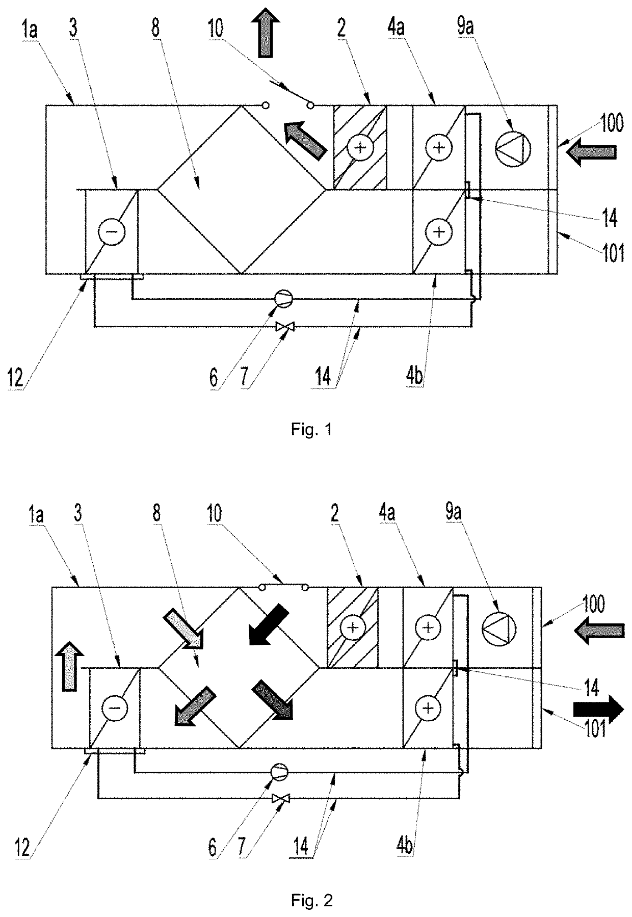 Compact apparatus for extracting water from air