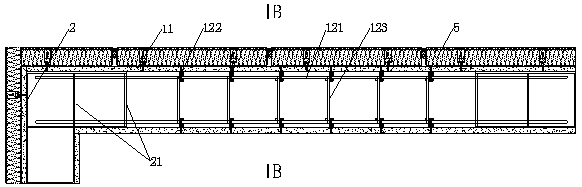 Steel plate-concrete composite shear wall and connecting structure thereof and construction method thereof