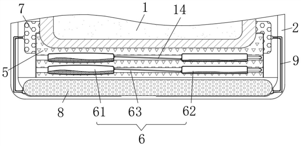 Energy-saving and environment-friendly communication cabinet capable of preventing internal components from being damaged by waterlogging