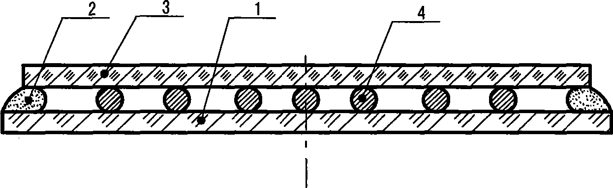 Vacuum glass with self-regulating flatness and manufacturing method thereof