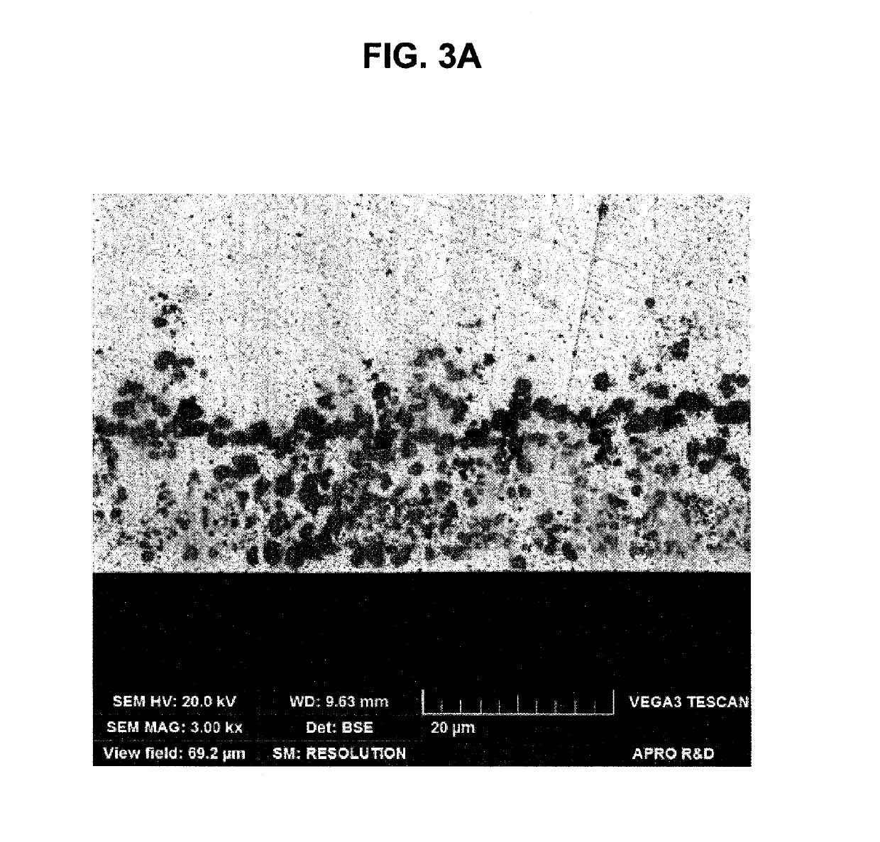 Low-cost semiconductor package using conductive metal structure