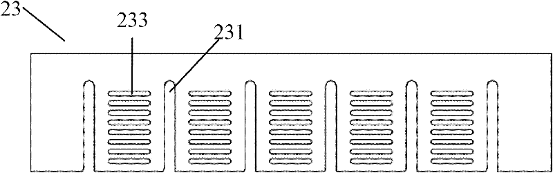 Flat tube heat exchanger and assembling method thereof