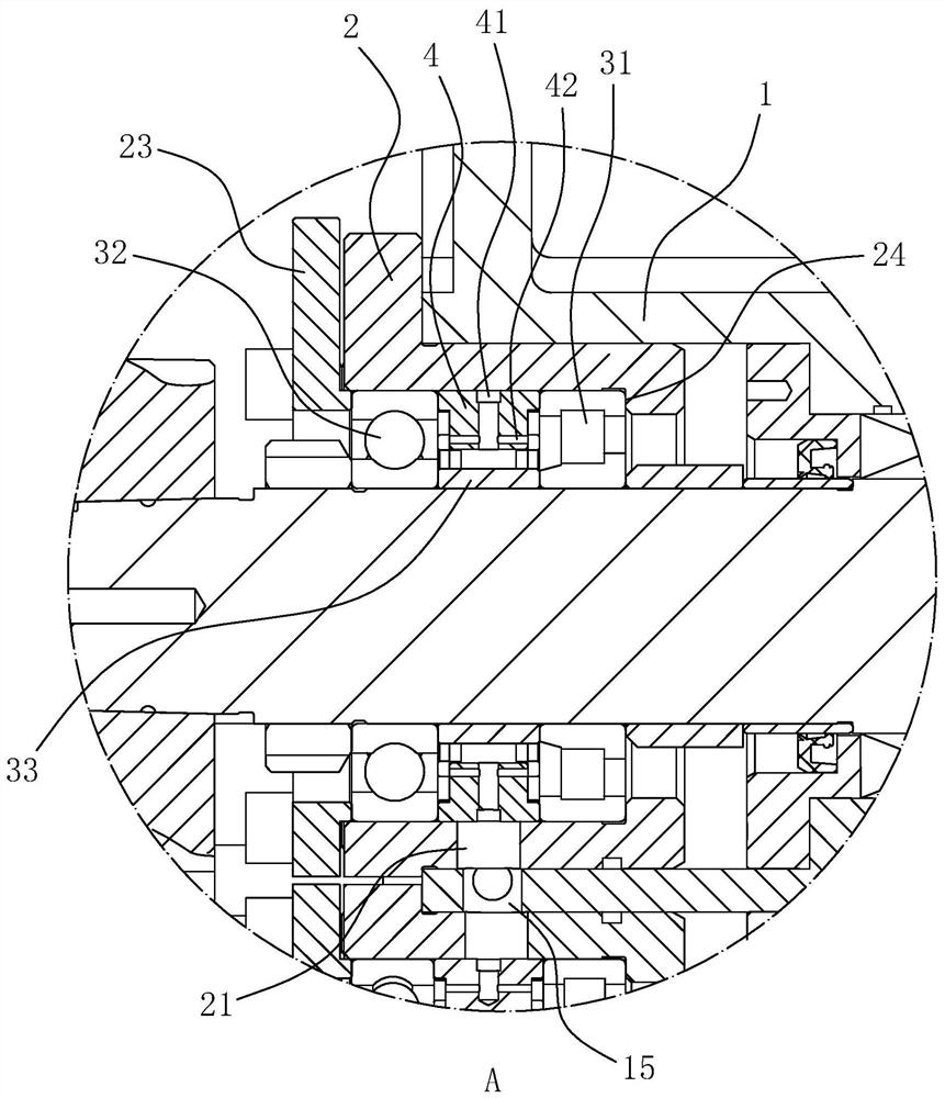 Bearing lubrication structure of screw blower or vacuum pump