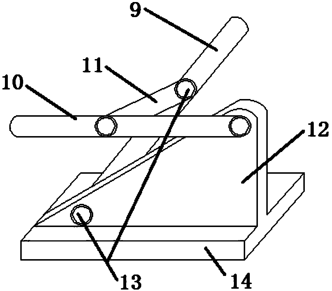 Connecting rod structure-based circuit protection device