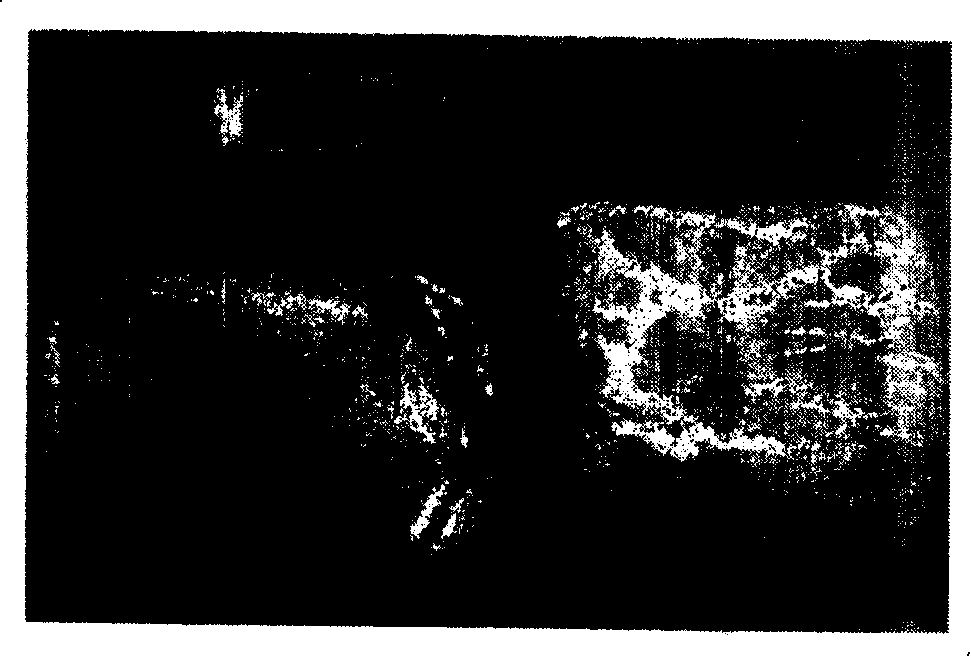 Method for preparing foamed aluminium alloy product by secondary foaming