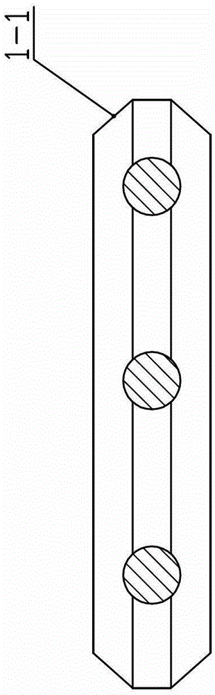 Reinforced isolated fireproof insulation board and method for making outer wall insulation layer